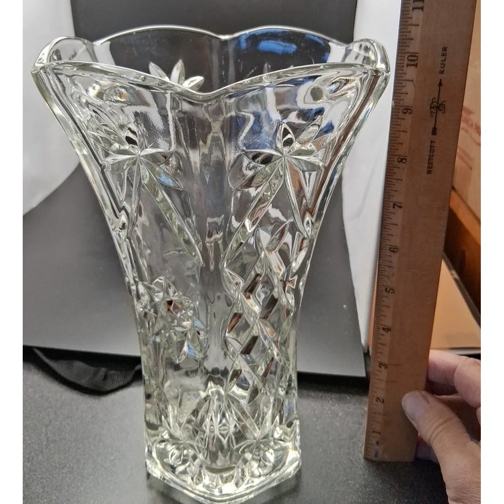 Vintage Hazel Atlas‎ Starburst Pressed Glass Vase 10 in.